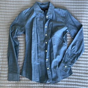 Banana republic blue button down - never worn